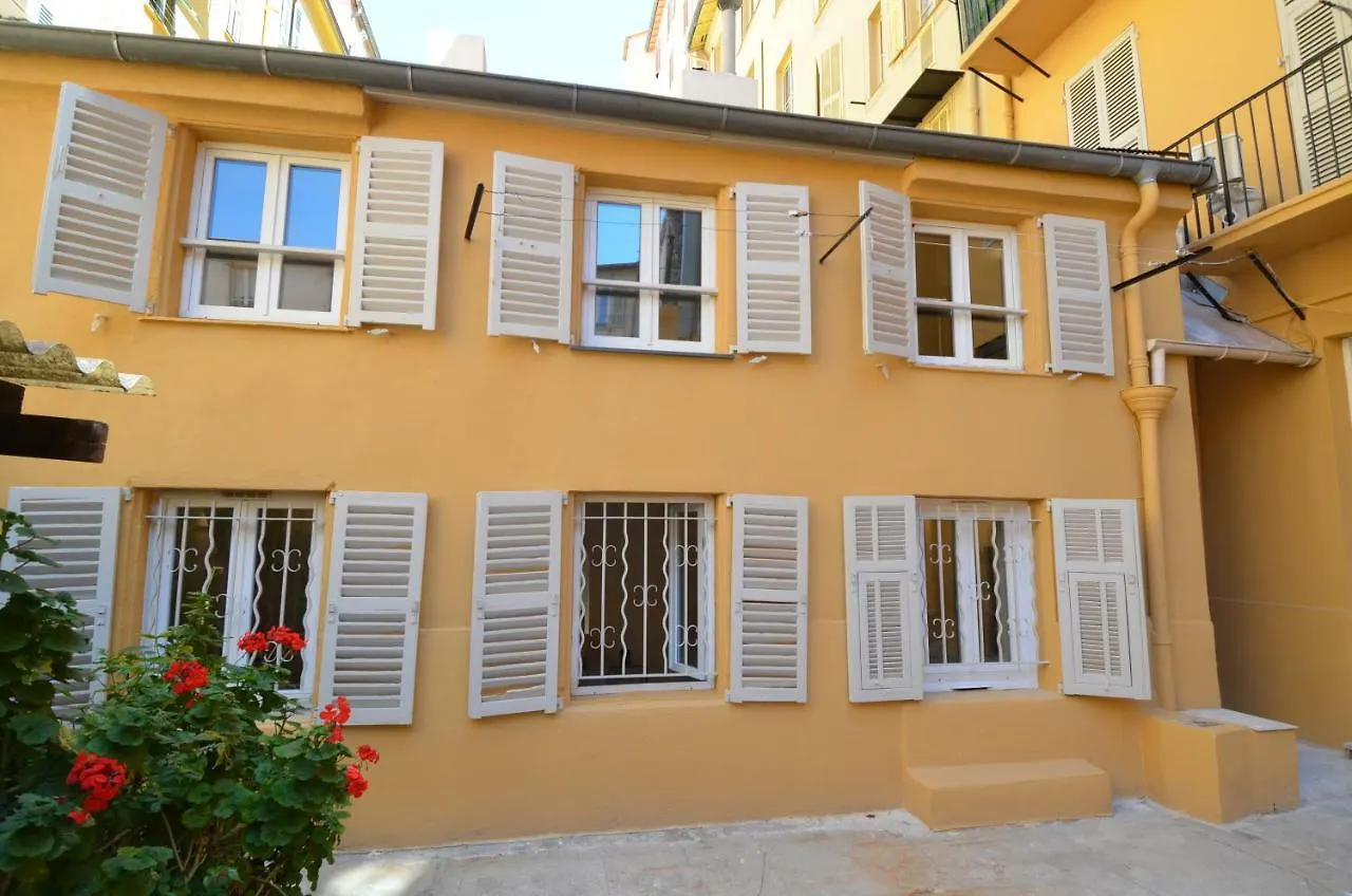 Appartement Duplex De Charme 4 Personnes Quartier Du Port A Nice